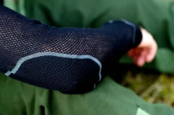 Aclima WoolNet Merino -naisten aluskerrastopaita (Jet Black)