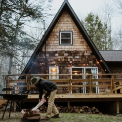 Barebones Neelum kassi, ruskea