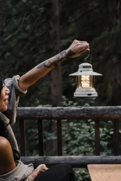 Barebones Outpost lyhty, valkoinen