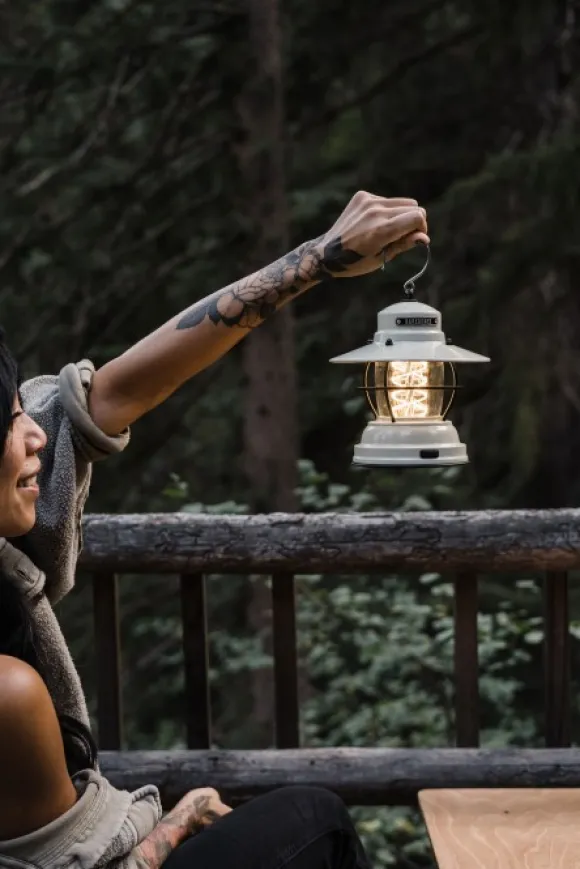 Barebones Outpost lyhty, valkoinen