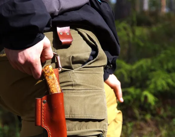 Casström No.3 Dangler karbiinihaka, musta