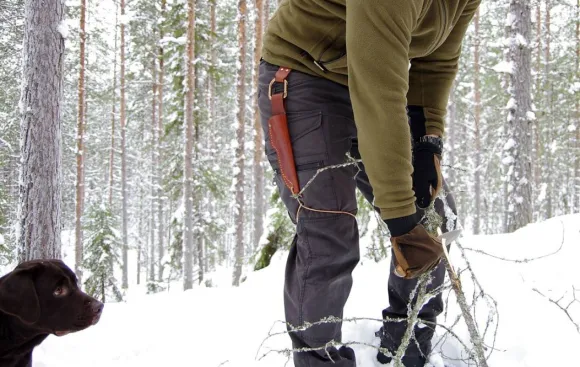 Casström No.3 Dangler karbiinihaka, musta