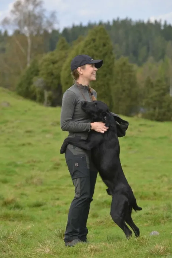 Chevalier Delta Light Pants naisten ulkoiluhousut, Midnight Pine