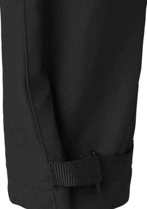 Chevalier River housut, musta