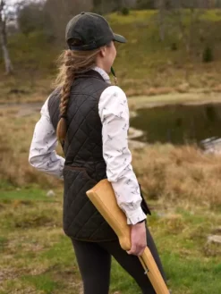 Chevalier W's Blair Shooting Fit Shirt Ducks on the move