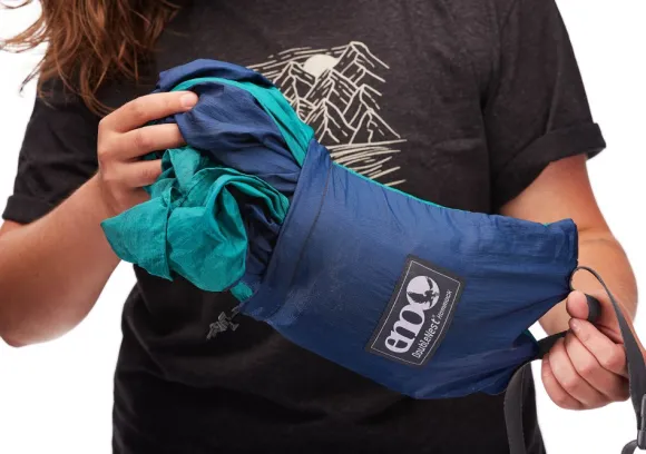 Eno DoubleNest Bluesign kahden hengen riippumatto, tummanharmaa/musta