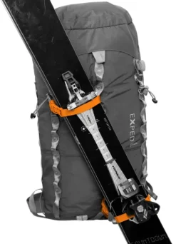 Exped Mountain Pro 40 M reppu, Black