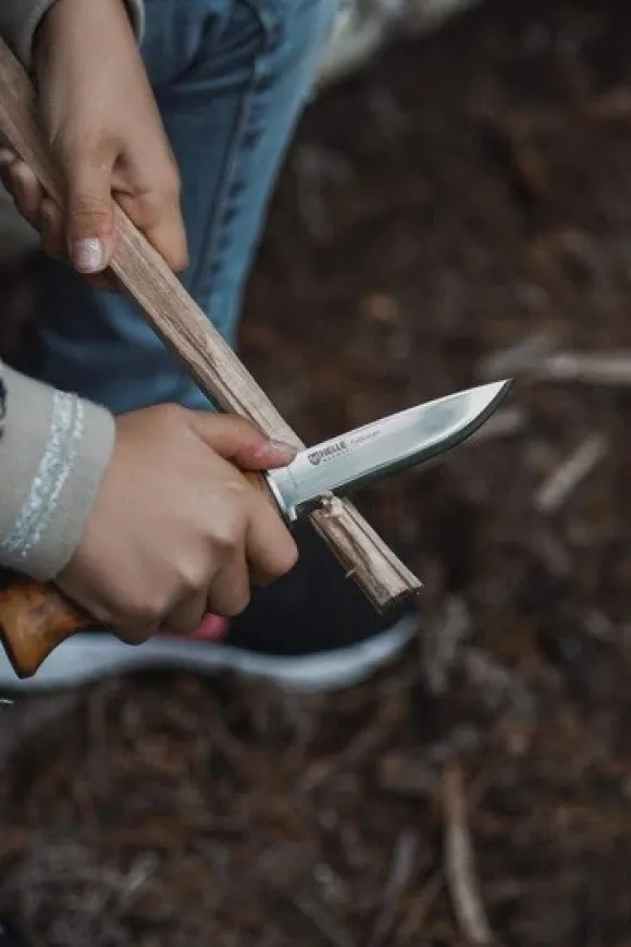 Helle Fjellkniven 12C27 puukko