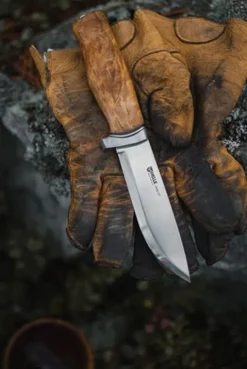 Helle GT 14C28N puukko