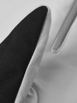 Hestra Heli Ski -naisten hanskat (Black/Off White)