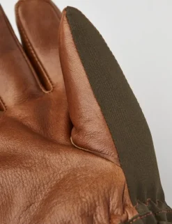 Hestra Hunters CZone Gauntlet Dark Forest