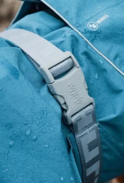 Hurtta Monsoon Coat koiran sadetakki, 60 cm, Blackberry