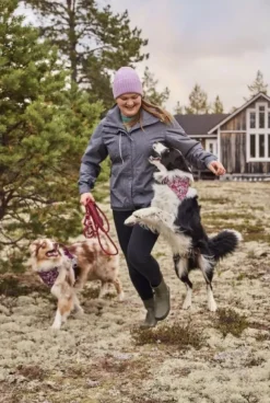 Hurtta Training Jacket ECO takki, Blackberry