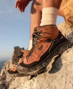 Keen M's Targhee IV Mid Waterproof Sea Turtle/Roasted Pecan