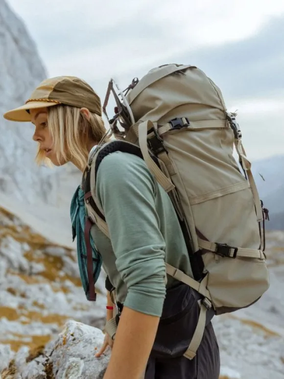 Klättermusen Bergelmer Backpack 40 L Silver Green