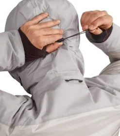 Klättermusen Bifrost Hooded Jacket takki, Raven