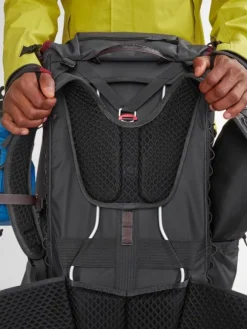 Klättermusen Brimer -reppu, 32 l, musta