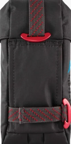 Klättermusen Communicator Pocket 2.0 suojapussi, musta