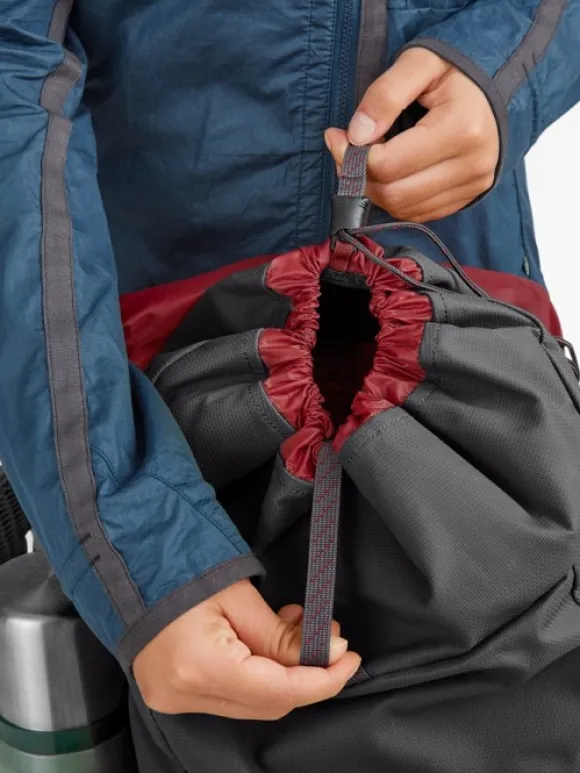 Klättermusen Delling -päiväreppu, 30 l, musta