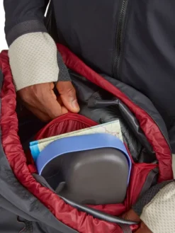 Klättermusen Ull Backpack päiväreppu, 20L, Black Plum