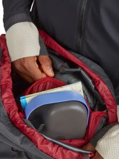 Klättermusen Ull Backpack päiväreppu, 30L, musta