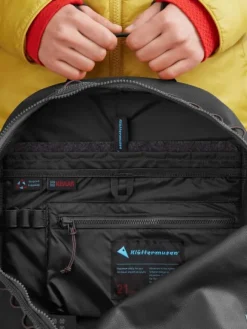 Klättermusen Wunja Backpack reppu, 21L, musta