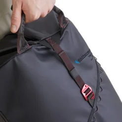 Klättermusen Ydalir Duffelbag varustekassi, 40 L, musta