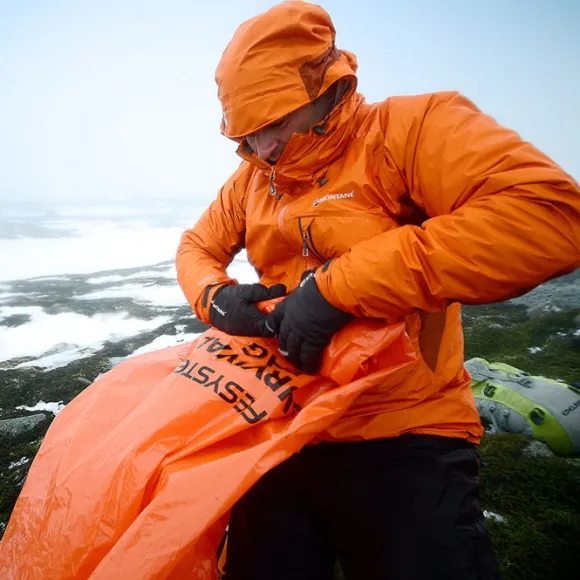 Lifesystems Survival Bag 1-2 henkilöä