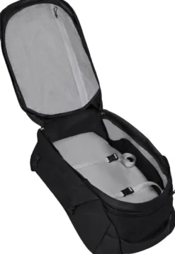 Osprey Farpoint 40 matkailurinkka, musta