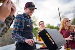 Primus Campfire Apron esiliina, musta