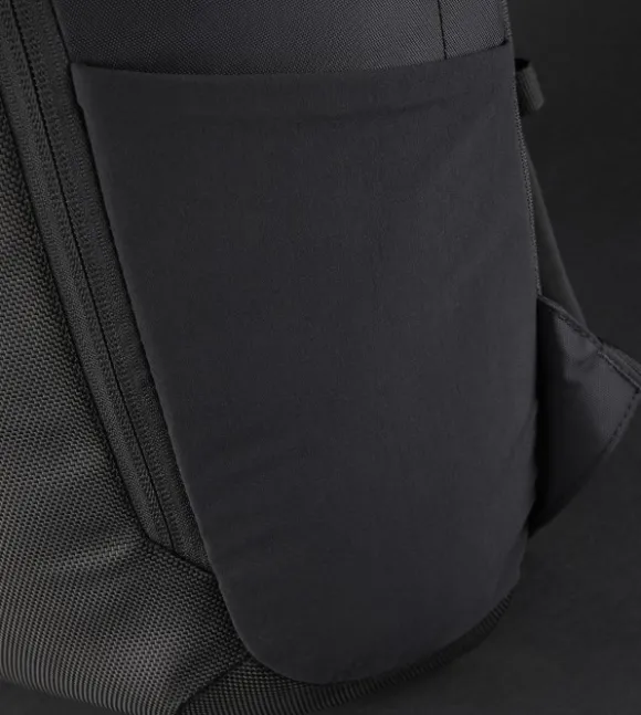 Rab Depot 25 reppu, musta