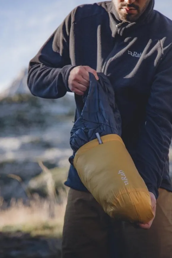 Rab Microlight Alpine kevyt untuvatakki, musta