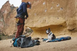 RuffWear Basecamp Bed koiranpeti, Medium, Sweeping Sage