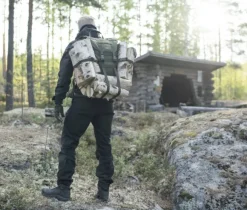 Savotta Jääkäri S -päiväreppu 20 + 2 l musta