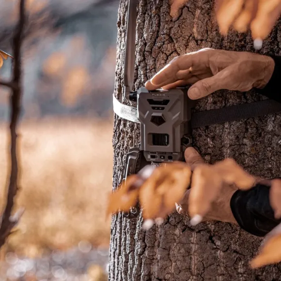 Spypoint FLEX-M lähettävä riistakamera