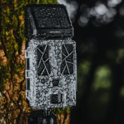 Spypoint FORCE-PRO-S riistakamera aurinkopaneelilla