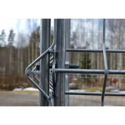 Suomi-koiratarhan peruselementti