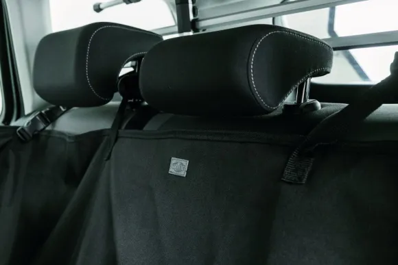 Trixie suoja auton takapenkille 1,55 x 1,30 m, musta